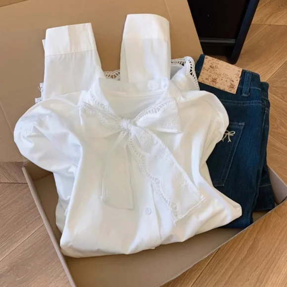 White Lace Hem Bow Collar Shirt - Picture 5 of 5